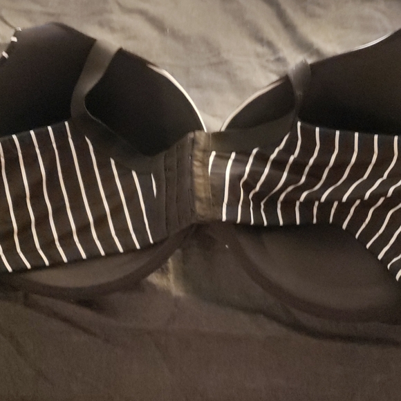 Bra - Picture 2 of 3